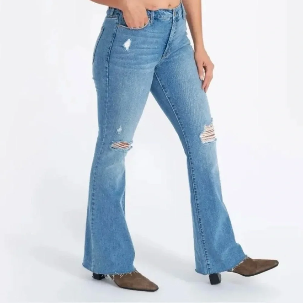 NWT • Seven7 Felicity High Rise Denim Jeans • Slim Flare • Size 4 • Enchanted - Picture 13 of 16
